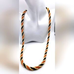 Enchanted‎ life twist ripe necklace
